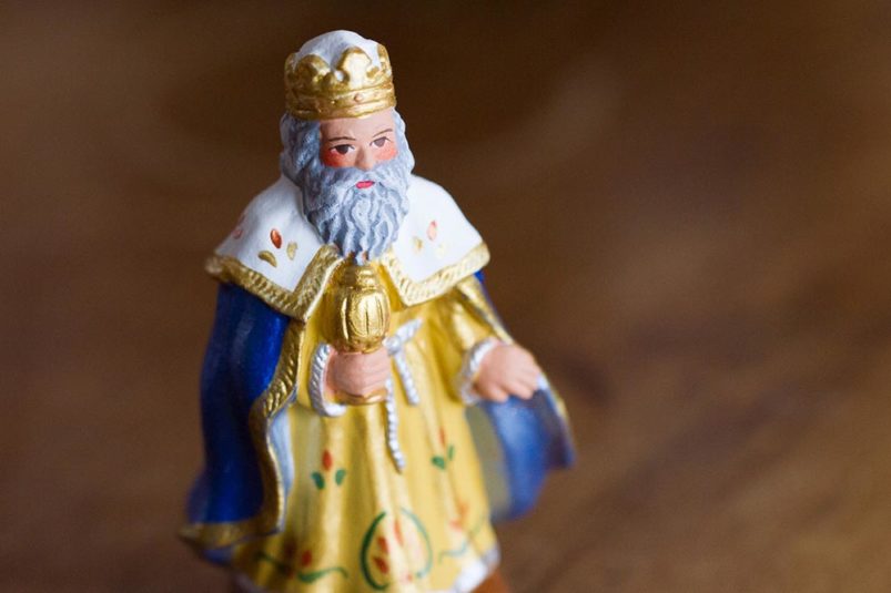 Small figurine King in Santon style